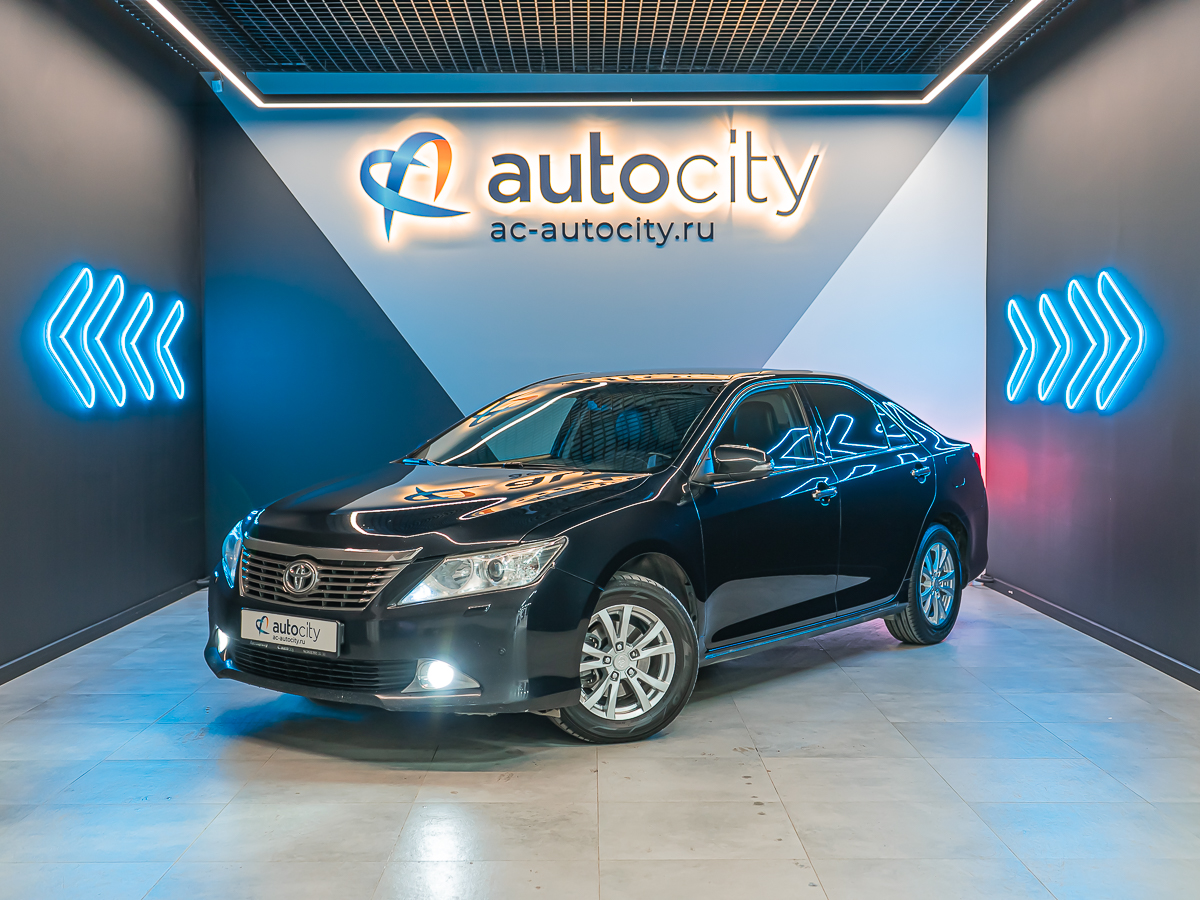 Toyota Camry, 2012