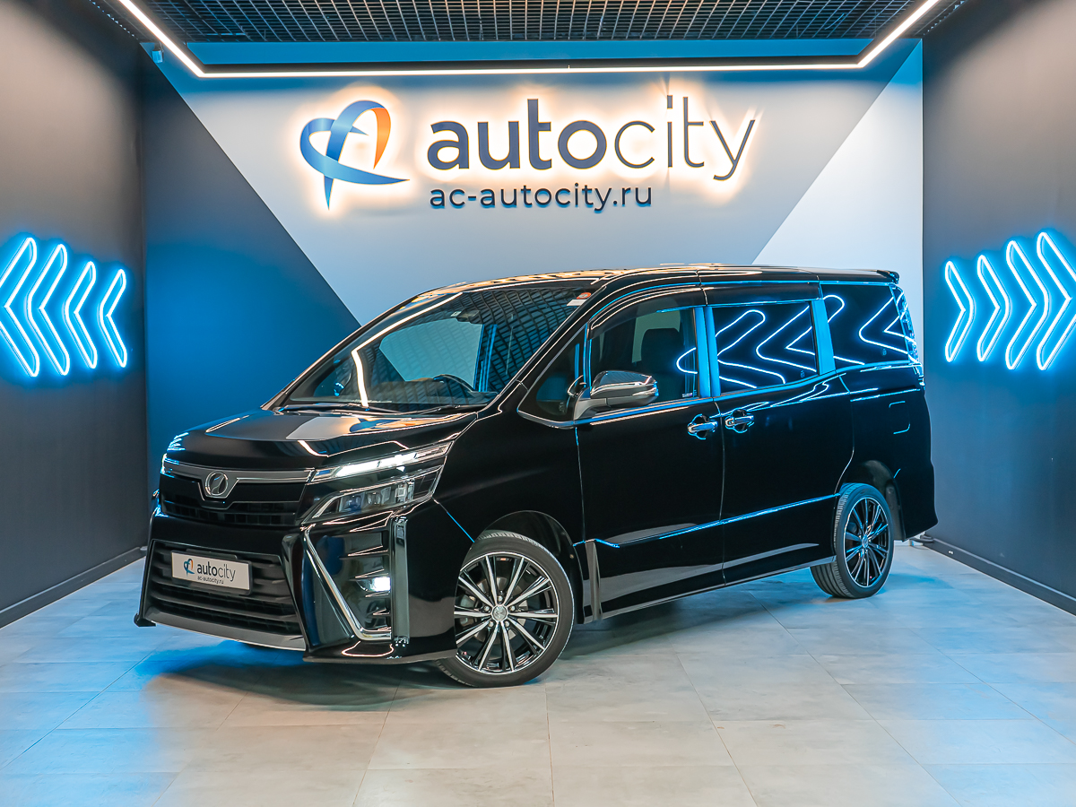 Toyota Voxy, 2018