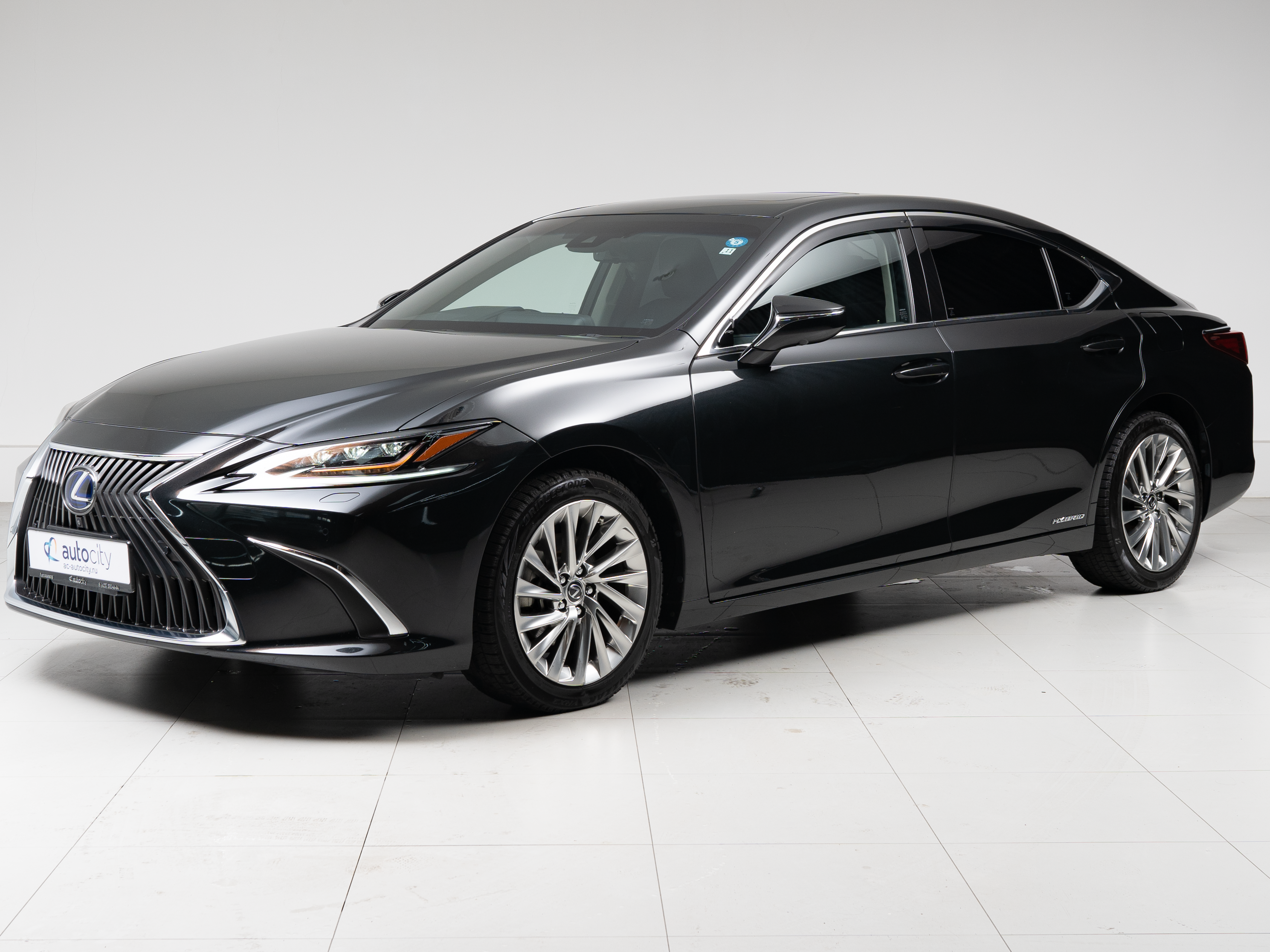 Lexus ES, 2019