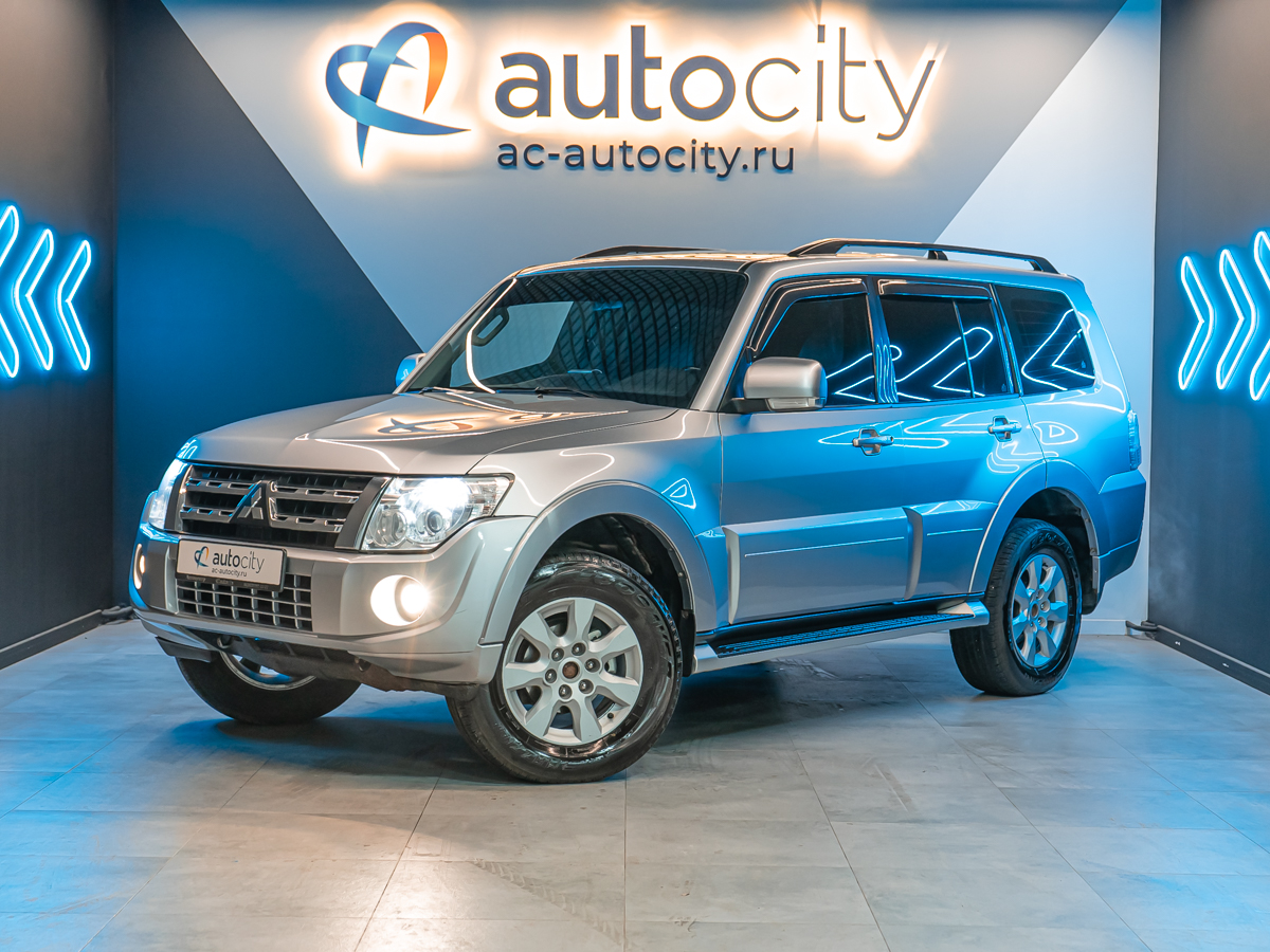 Авто Mitsubishi Pajero 2012 с пробегом 142 932 км, Новосибирск