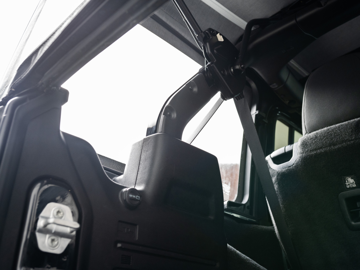 Jeep Wrangler 2019, (Черный) с пробегом 19 000 км во Владивостоке