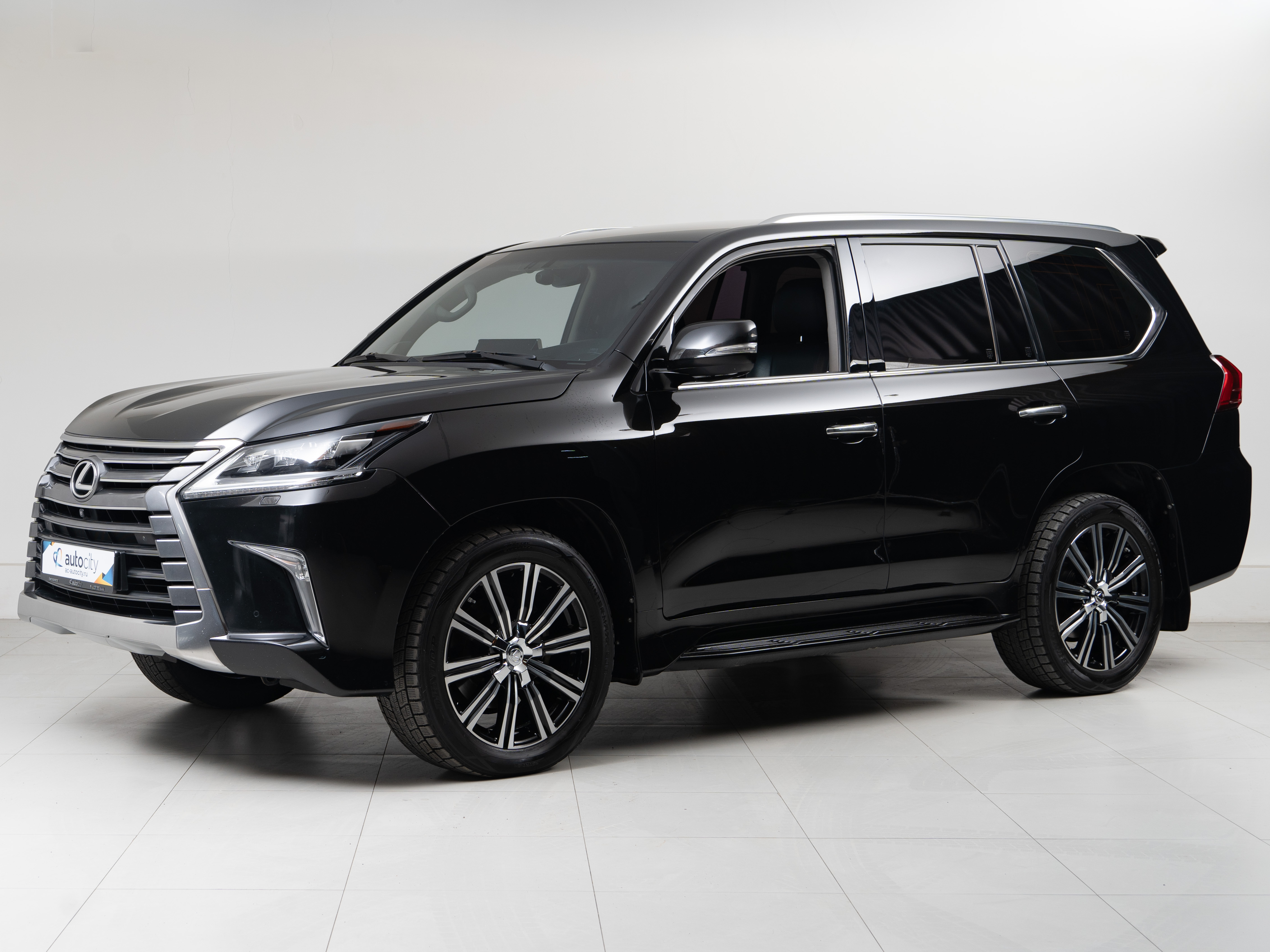 Авто Lexus LX 2015 с пробегом 210 000 км, Владивосток