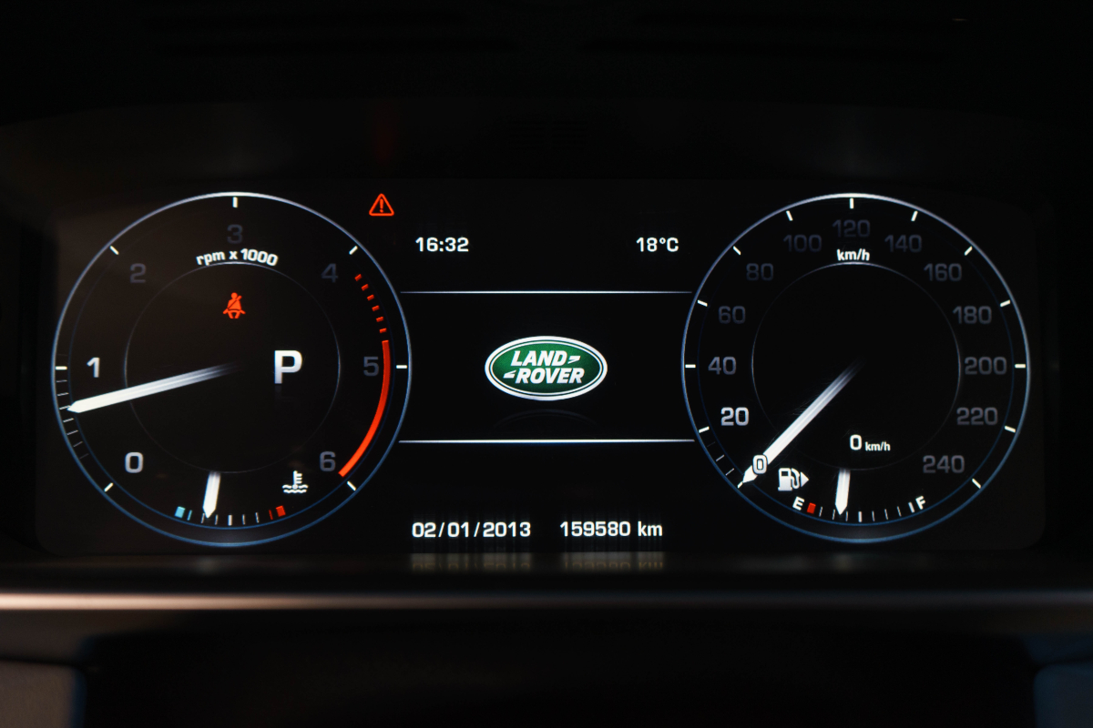 Land Rover RANGE_ROVER_SPORT 2016, (Чёрный) с пробегом 159 570 км в Новосибирске