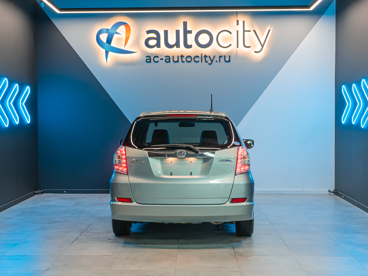 Honda FIT_SHUTTLE 2011, (Синий ) с пробегом 112 024 км в Новосибирске