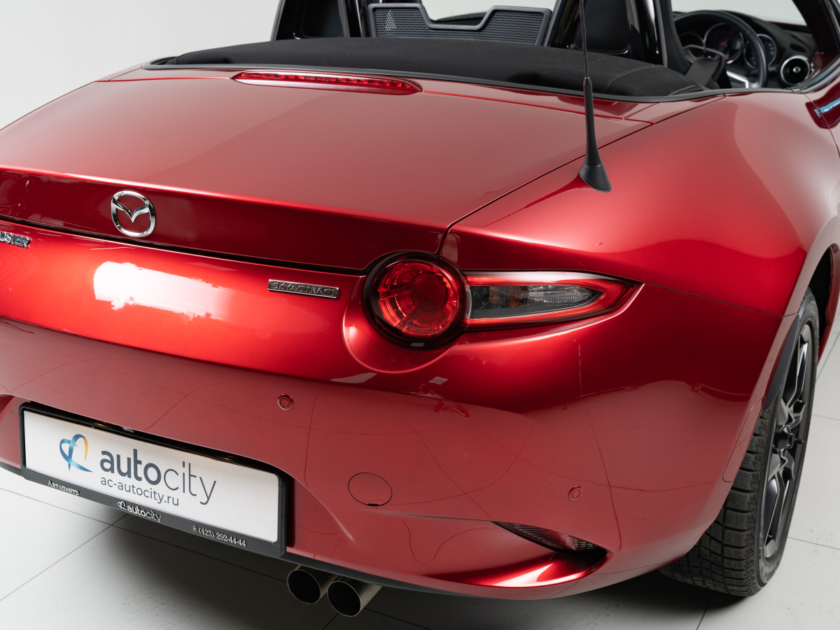 Mazda Roadster 2020, (Красный) с пробегом 20 000 км во Владивостоке