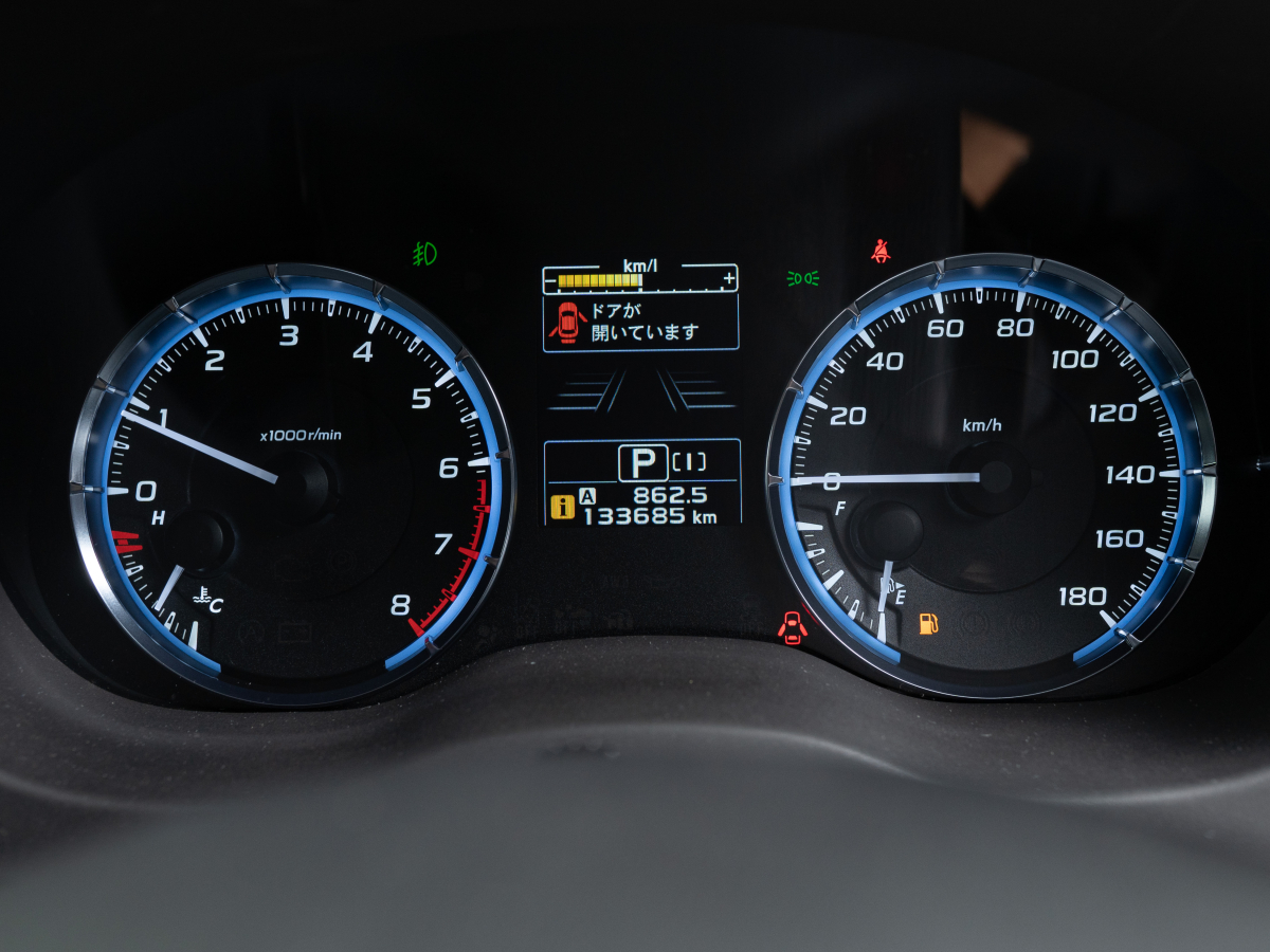 Subaru Levorg 2014, (Синий ) с пробегом 133 000 км во Владивостоке