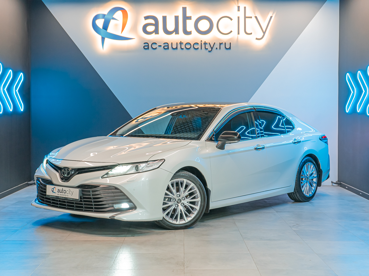 Авто Toyota Camry 2019 с пробегом 137 680 км, Новосибирск