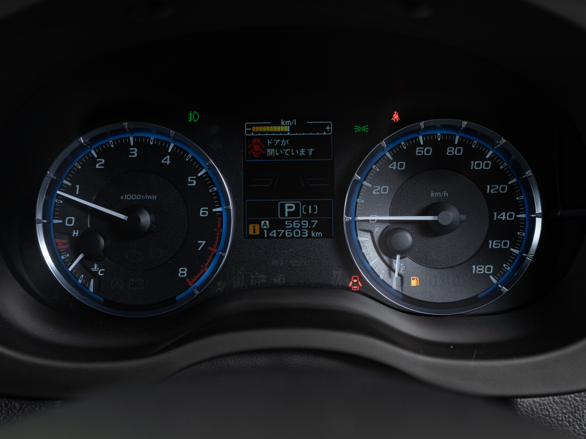 Subaru Levorg 2014, (Синий ) с пробегом 147 000 км во Владивостоке
