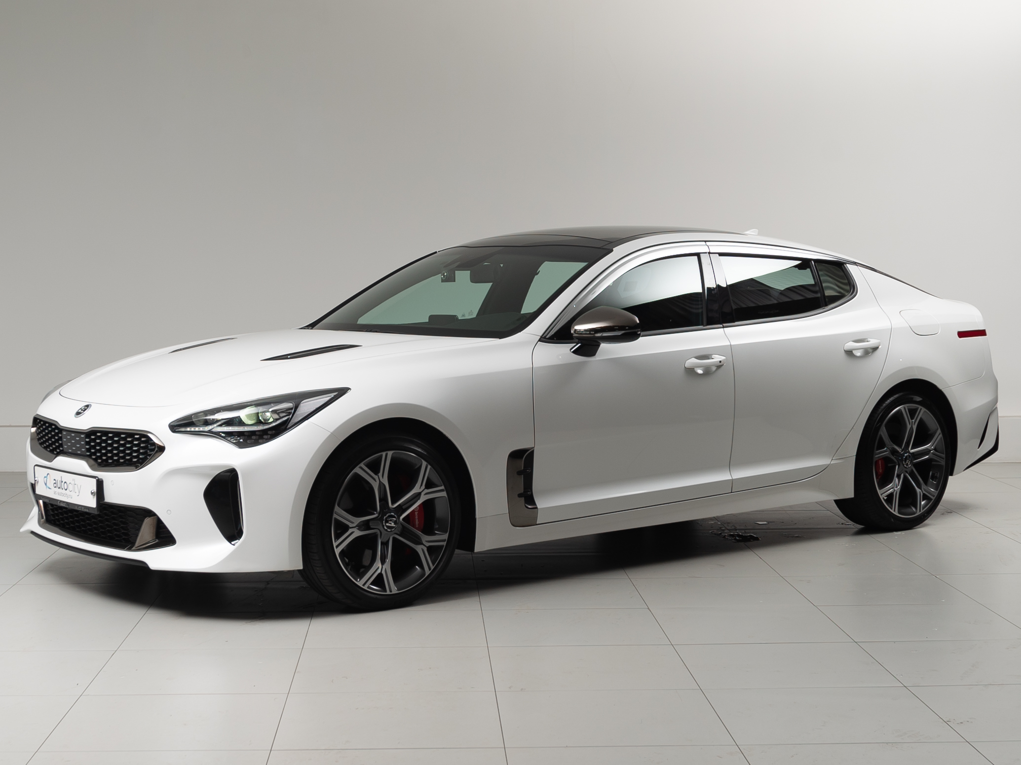 Авто Kia Stinger 2019 с пробегом 75 300 км, Владивосток