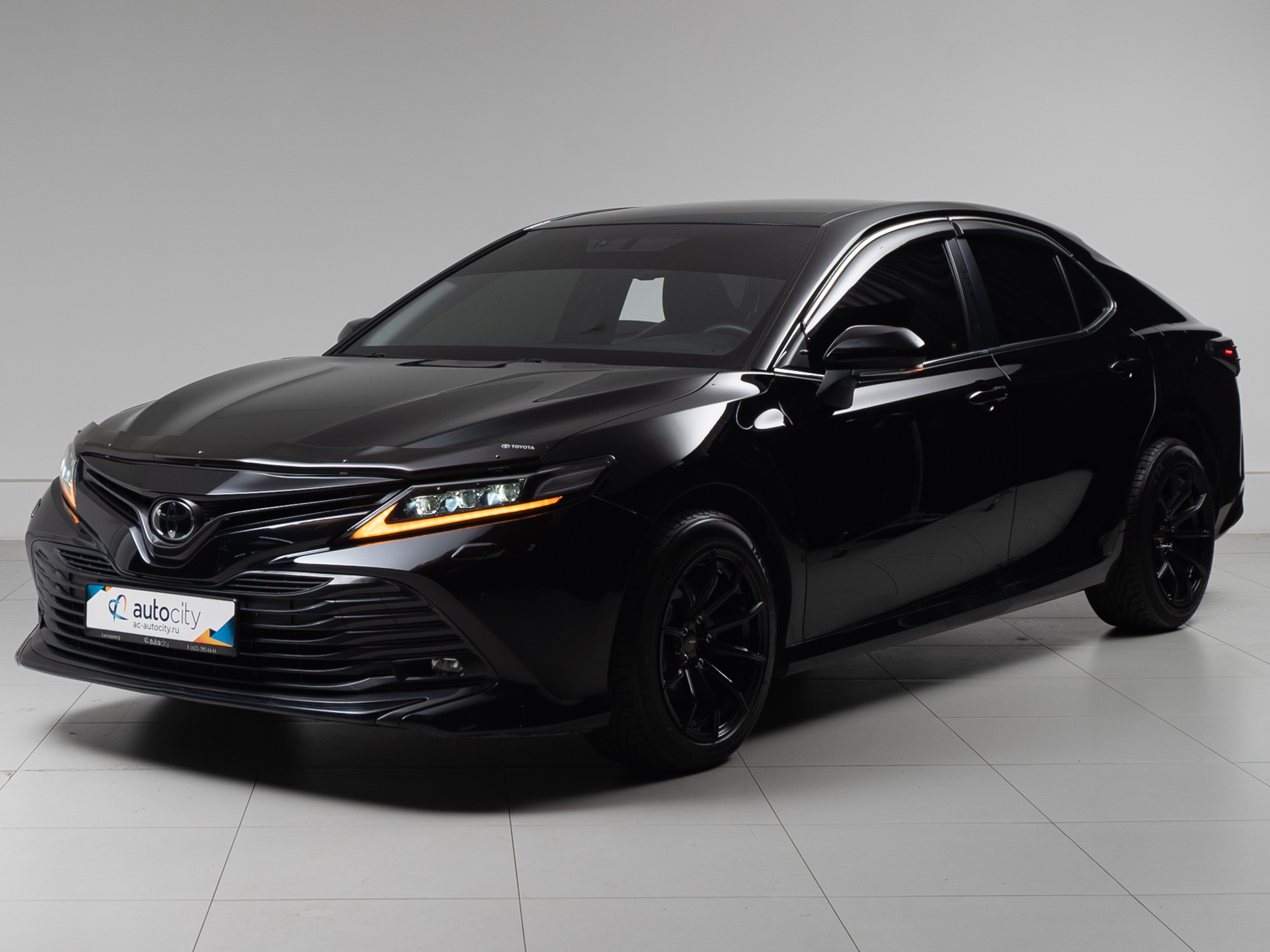Авто Toyota Camry 2019 с пробегом 71 000 км, Владивосток