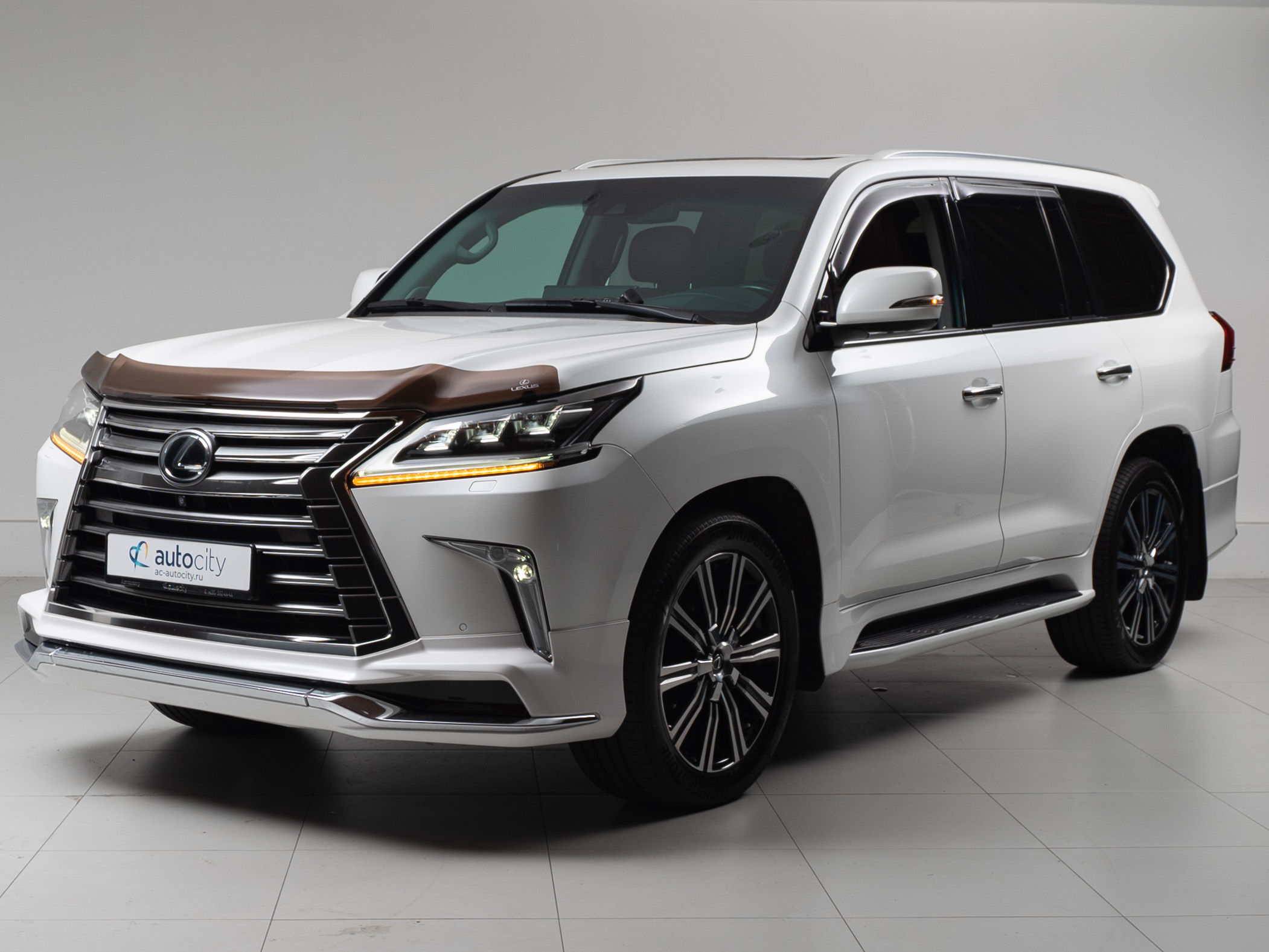 Авто Lexus LX 2016 с пробегом 117 000 км, Владивосток