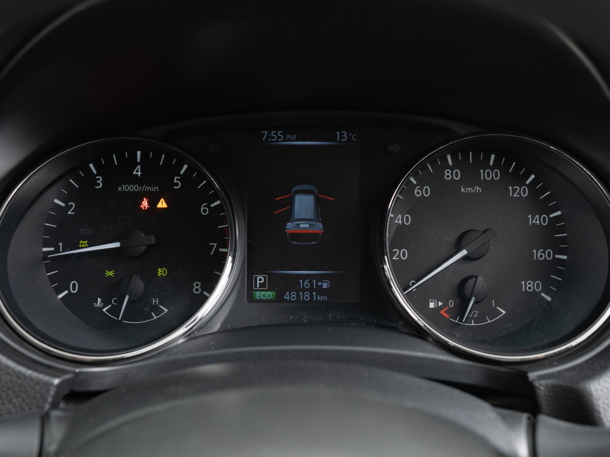 Nissan X_TRAIL 2019, (Белый) с пробегом 48 000 км во Владивостоке