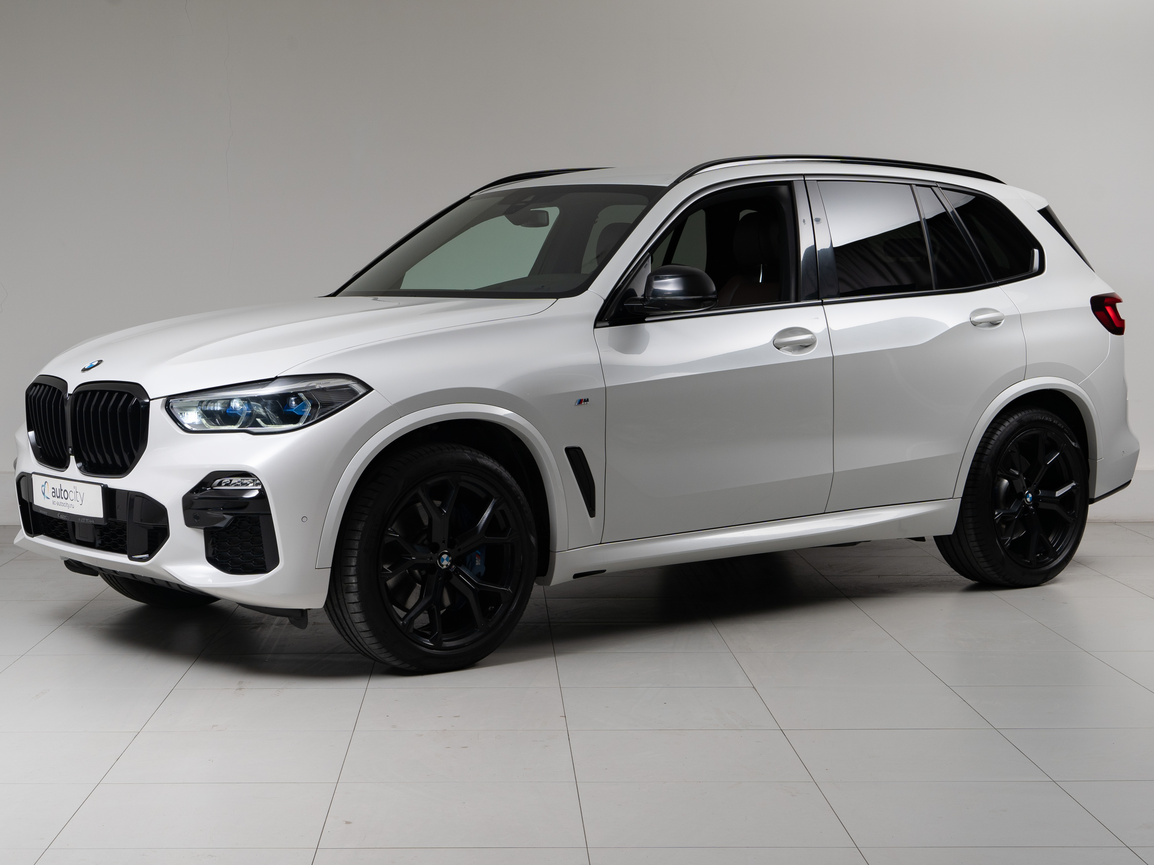 Авто BMW X5 2021 с пробегом 76 350 км, Владивосток