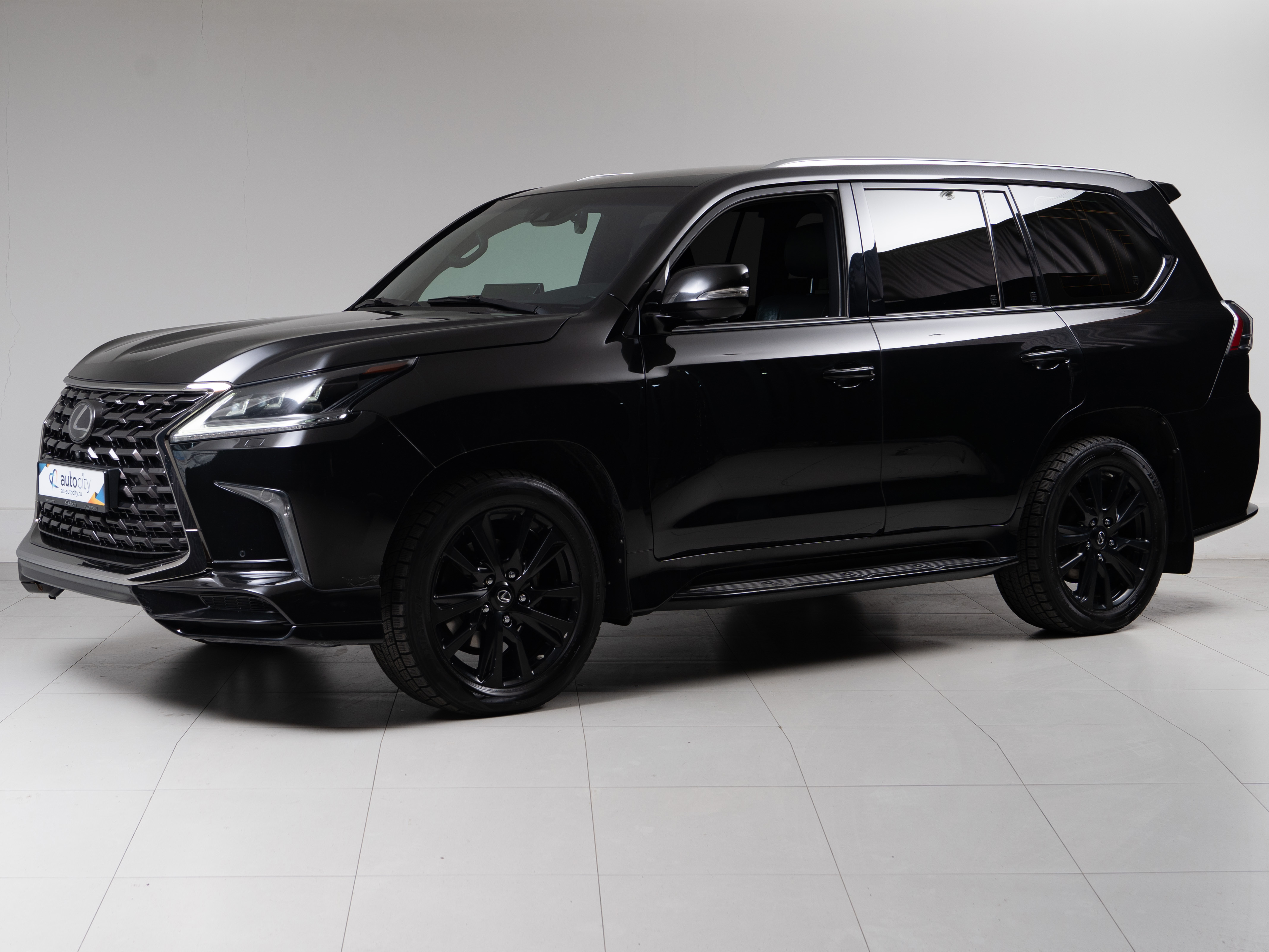 Авто Lexus LX 2018 с пробегом 249 000 км, Владивосток