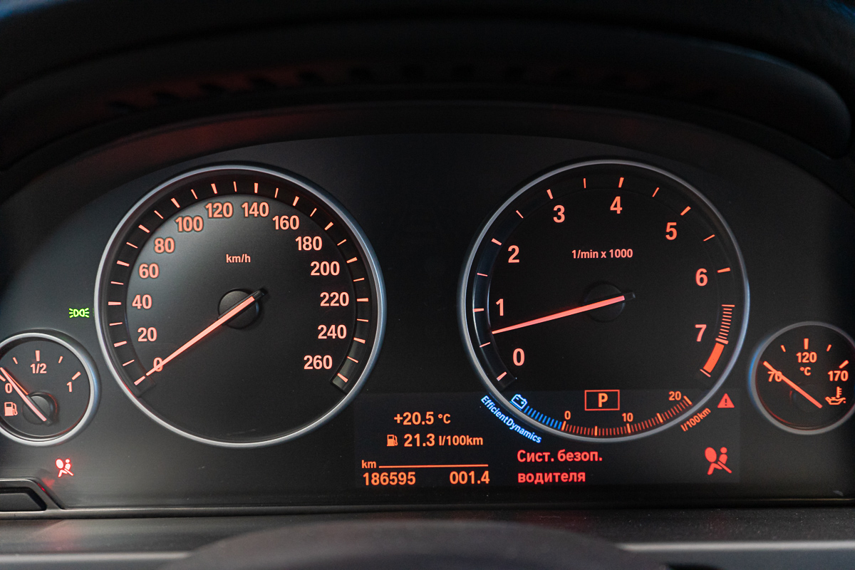 BMW X5 2014, (Черный) с пробегом 186 593 км в Новосибирске