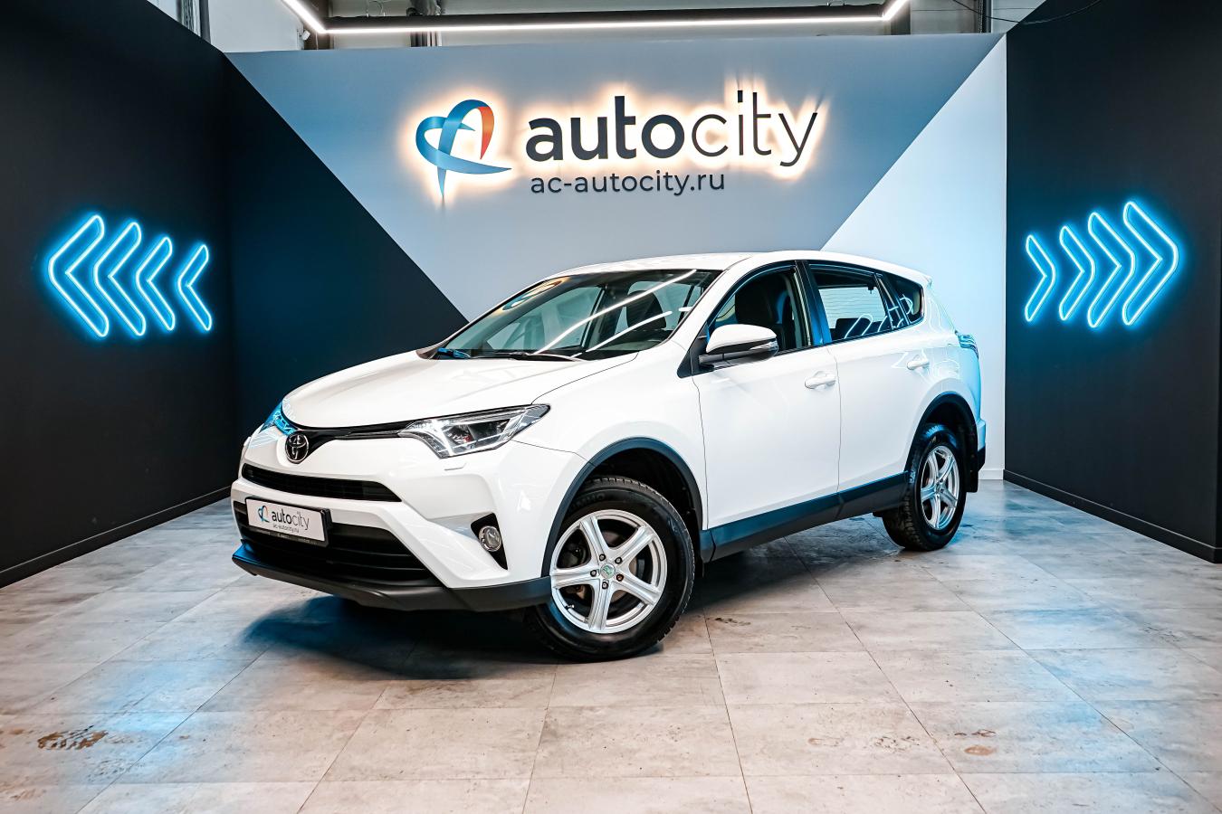 Toyota RAV_4, 2017
