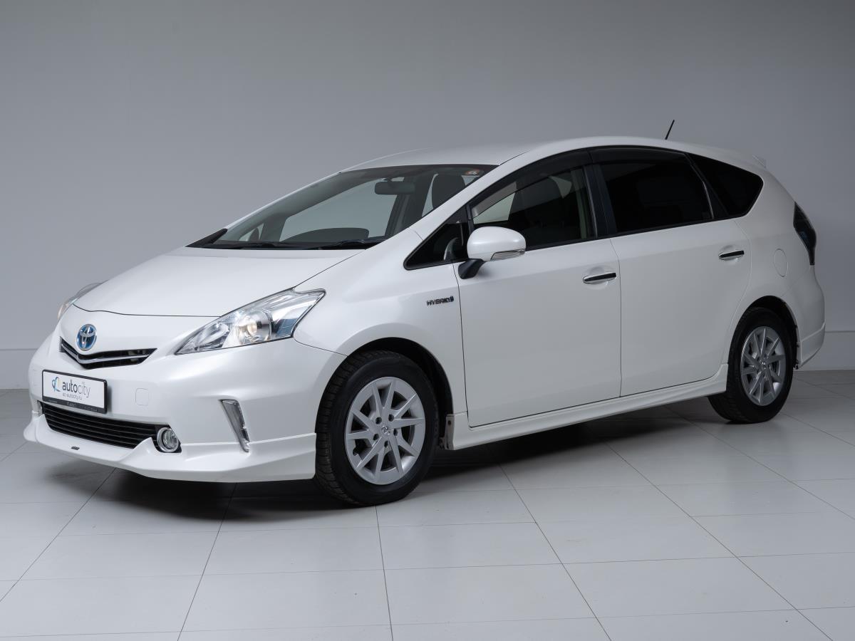 Toyota PRIUS_ALPHA, 2012