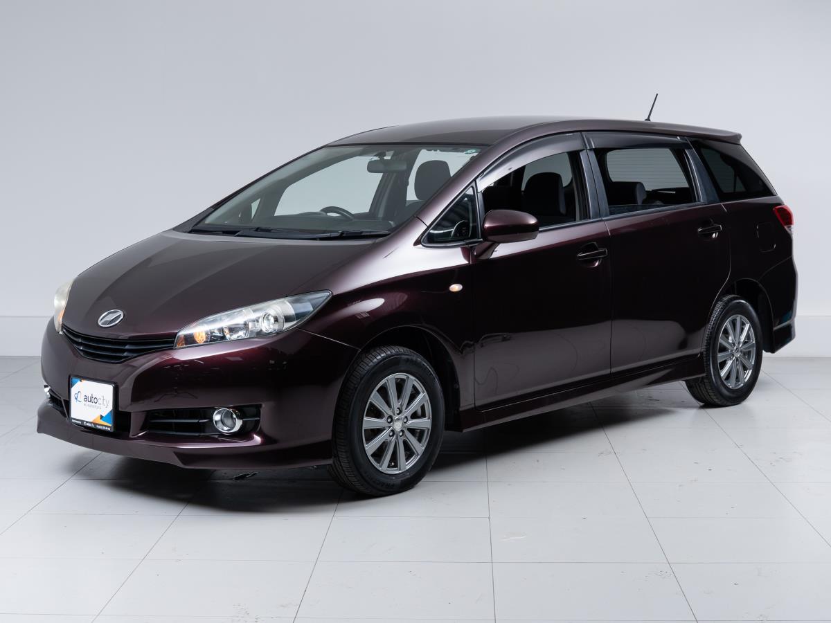 Toyota Wish, 2011